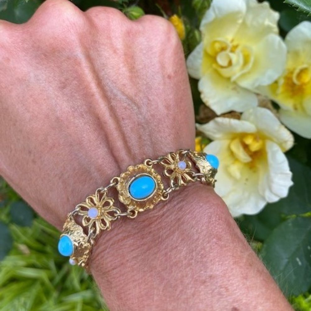 VTG Gold Tone Filigree Flower Link BRACELET